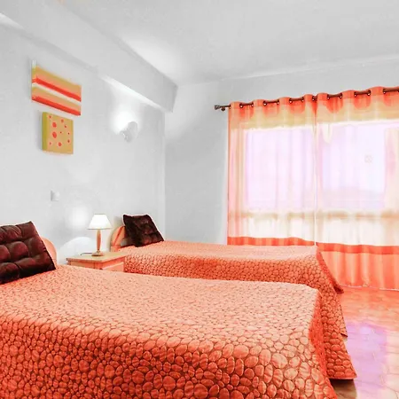 Casa Pluma Албуфейра